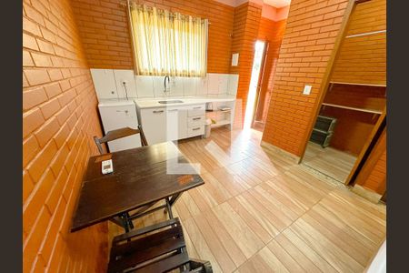 Studio de kitnet/studio para alugar com 1 quarto, 24m² em São João do Rio Vermelho, Florianópolis