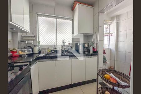 Cozinha de apartamento à venda com 3 quartos, 74m² em Prado, Belo Horizonte