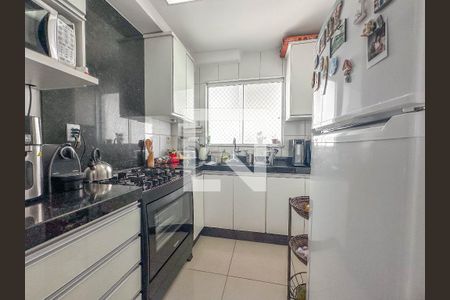 Cozinha de apartamento à venda com 3 quartos, 74m² em Prado, Belo Horizonte