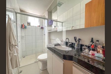 Banheiro de apartamento à venda com 3 quartos, 74m² em Prado, Belo Horizonte