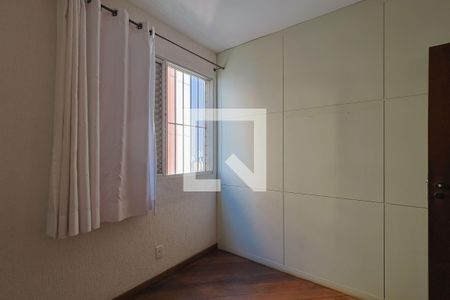 Quarto  de apartamento à venda com 4 quartos, 118m² em Sagrada Família, Belo Horizonte