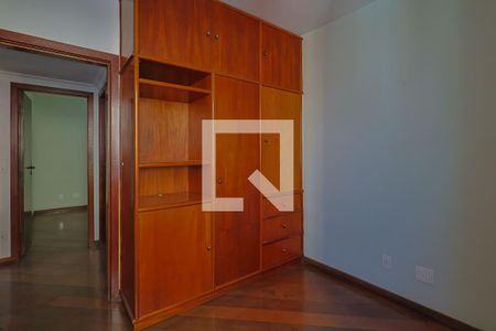 Quarto  de apartamento à venda com 4 quartos, 118m² em Sagrada Família, Belo Horizonte