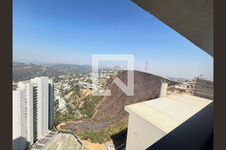 Vista Varanda da Sala/Cozinha de apartamento para alugar com 2 quartos, 84m² em Vila da Serra, Nova Lima