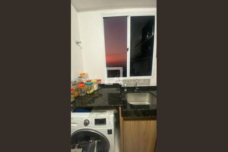 Cozinha de apartamento para alugar com 2 quartos, 48m² em Palmeiras, Belo Horizonte