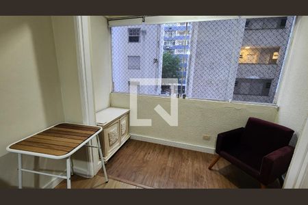 Detalhe Sala de apartamento para alugar com 1 quarto, 60m² em Ponta da Praia, Santos