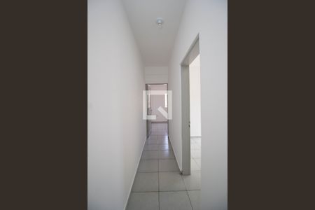 Corredor de casa para alugar com 1 quarto, 40m² em Vila Guedes, São Paulo