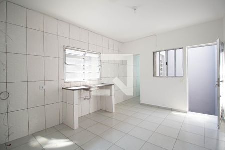 Sala/Cozinha de casa para alugar com 1 quarto, 40m² em Vila Guedes, São Paulo