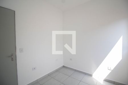 Quarto 1 de casa para alugar com 1 quarto, 40m² em Vila Guedes, São Paulo