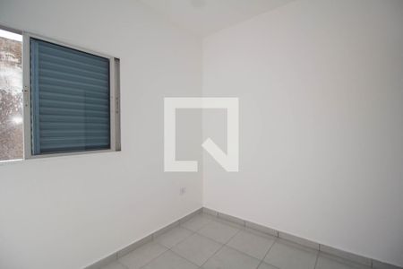 Quarto 1 de casa para alugar com 1 quarto, 40m² em Vila Guedes, São Paulo