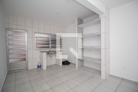 Sala/Cozinha de casa para alugar com 1 quarto, 40m² em Vila Guedes, São Paulo