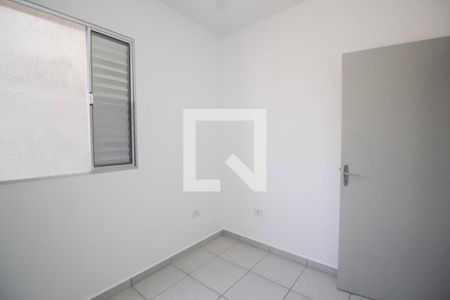 Quarto 1 de casa para alugar com 1 quarto, 40m² em Vila Guedes, São Paulo