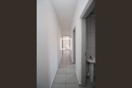 Corredor de casa para alugar com 1 quarto, 40m² em Vila Guedes, São Paulo