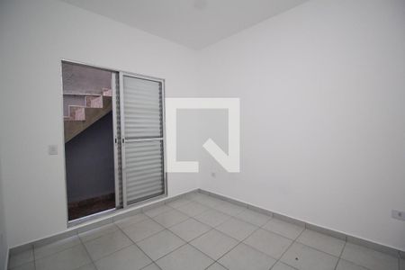 Quarto 2 de casa para alugar com 1 quarto, 40m² em Vila Guedes, São Paulo