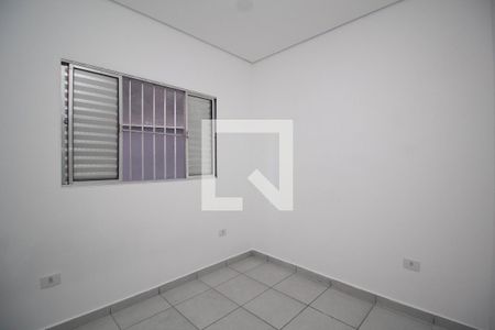 Quarto 1 de casa para alugar com 1 quarto, 40m² em Vila Guedes, São Paulo