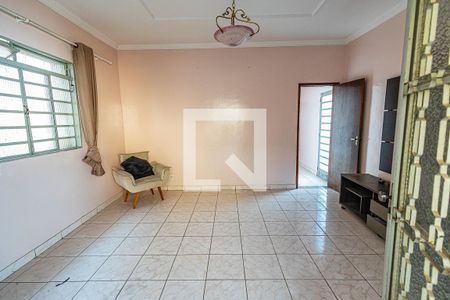 Sala de casa à venda com 5 quartos, 182m² em Guarani, Belo Horizonte