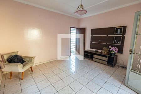 Sala de casa à venda com 5 quartos, 182m² em Guarani, Belo Horizonte