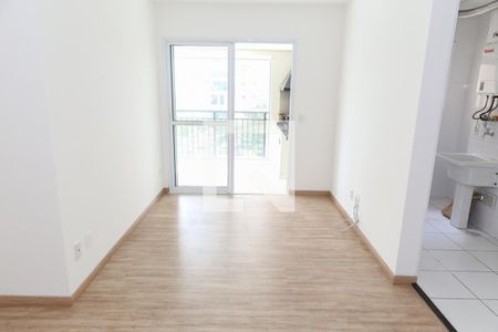 Sala de apartamento para alugar com 2 quartos, 66m² em Jardim Flor da Montanha, Guarulhos