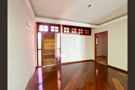 Sala de casa para alugar com 5 quartos, 350m² em Parque Monteiro Soares, São Paulo