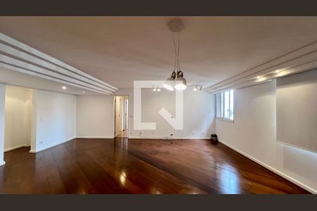 Sala  de apartamento para alugar com 3 quartos, 144m² em Jardim Paulistano, São Paulo