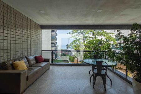 Varanda de apartamento para alugar com 3 quartos, 150m² em Barra da Tijuca, Rio de Janeiro