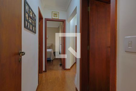 Corredor  de apartamento à venda com 4 quartos, 105m² em Cidade Nova, Belo Horizonte