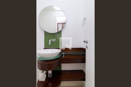 Lavabo de apartamento para alugar com 2 quartos, 105m² em Campo Belo, São Paulo