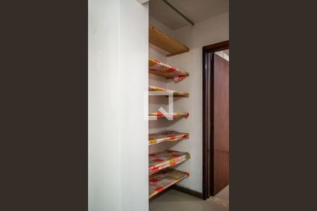 Closet - Quarto de apartamento para alugar com 1 quarto, 47m² em Farroupilha, Porto Alegre