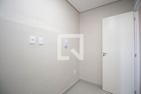 Quarto 1 de apartamento para alugar com 2 quartos, 50m² em Conjunto E, Brasília