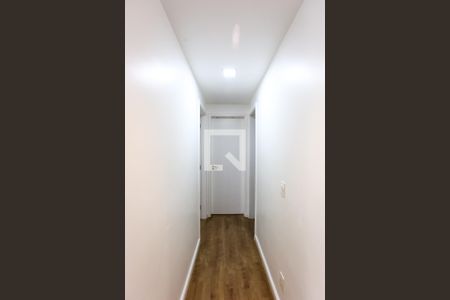 Corredor de apartamento para alugar com 2 quartos, 59m² em Jardim Wanda, Taboão da Serra