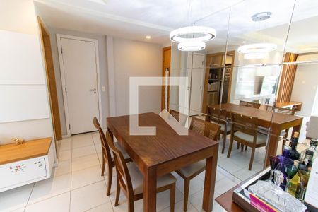 Sala de apartamento à venda com 2 quartos, 75m² em Santa Rosa, Niterói