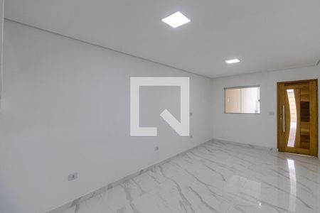 Sala de casa à venda com 4 quartos, 150m² em Vila Nhocune, São Paulo