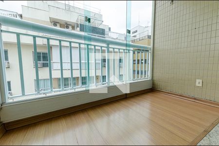 Sala de apartamento à venda com 2 quartos, 191m² em Icaraí, Niterói