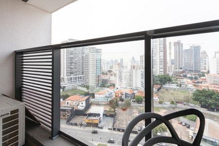 Varanda de kitnet/studio para alugar com 1 quarto, 25m² em Jardim das Acacias, São Paulo