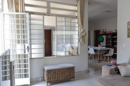 Sala 2 de casa à venda com 3 quartos, 319m² em Álvaro Camargos, Belo Horizonte