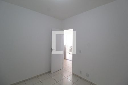 Quarto 1 de apartamento para alugar com 2 quartos, 45m² em Gávea, Uberlândia