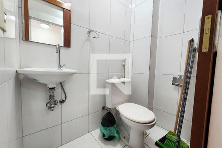 Banheiro de apartamento à venda com 1 quarto, 35m² em Cidade Nova, Rio de Janeiro