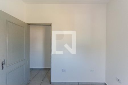 Quarto 2 de casa para alugar com 2 quartos, 50m² em Vila Guedes, São Paulo