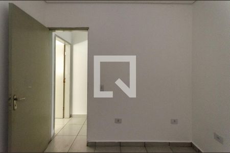 Quarto 2 de casa para alugar com 2 quartos, 50m² em Vila Guedes, São Paulo