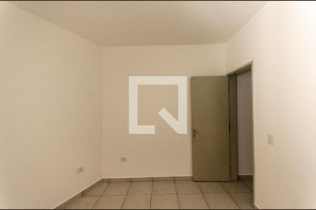 Quarto 1 de casa para alugar com 2 quartos, 50m² em Vila Guedes, São Paulo