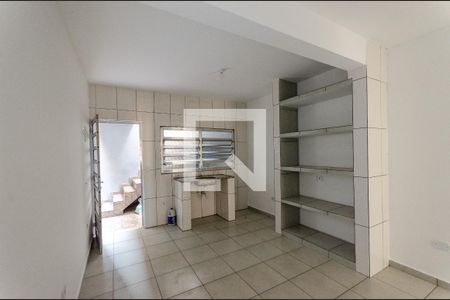 Sala/Cozinha de casa para alugar com 2 quartos, 50m² em Vila Guedes, São Paulo