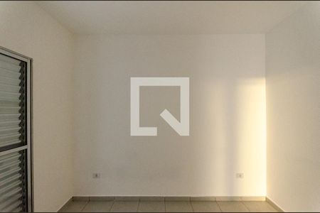 Quarto 1 de casa para alugar com 2 quartos, 51m² em Vila Guedes, São Paulo