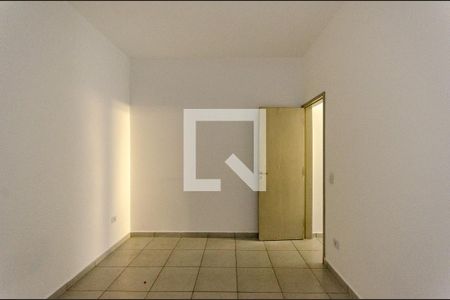 Quarto 1 de casa para alugar com 2 quartos, 51m² em Vila Guedes, São Paulo