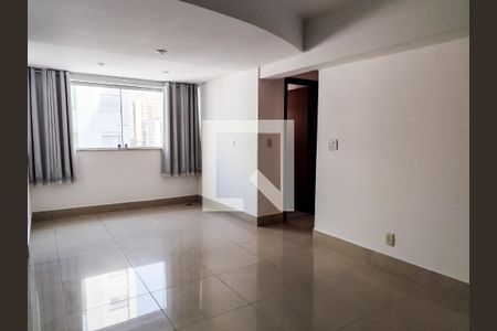 Sala de apartamento para alugar com 2 quartos, 75m² em Lourdes, Belo Horizonte