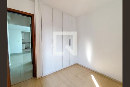 Quarto 1 de apartamento para alugar com 2 quartos, 75m² em Lourdes, Belo Horizonte