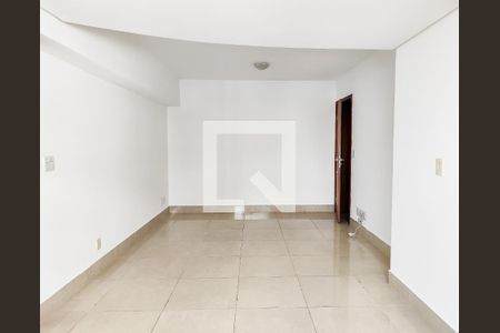 Sala de apartamento para alugar com 2 quartos, 75m² em Lourdes, Belo Horizonte