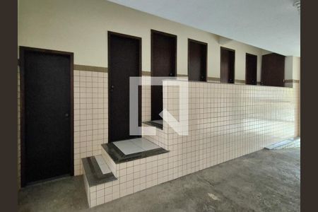 Apartamento à venda com 250m², 3 quartos e 2 vagas Apartamento à venda com 250m², 3 quartos e 2 vagasÁrea comum