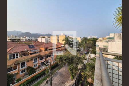 Apartamento à venda com 250m², 3 quartos e 2 vagas Apartamento à venda com 250m², 3 quartos e 2 vagasVista da Varanda