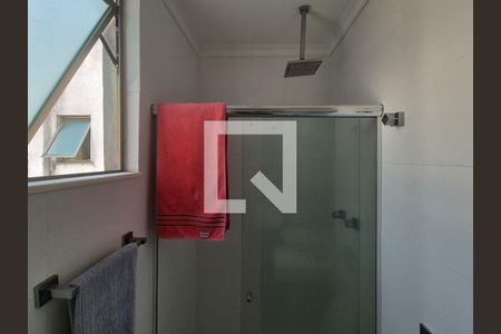 Apartamento à venda com 250m², 3 quartos e 2 vagas Apartamento à venda com 250m², 3 quartos e 2 vagasBanheiro social