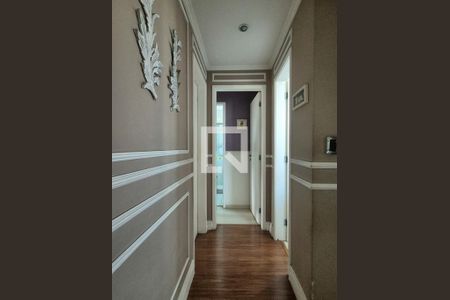 Apartamento à venda com 250m², 3 quartos e 2 vagas Apartamento à venda com 250m², 3 quartos e 2 vagasCorredor