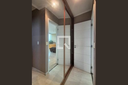 Apartamento à venda com 250m², 3 quartos e 2 vagas Apartamento à venda com 250m², 3 quartos e 2 vagasSuite 2